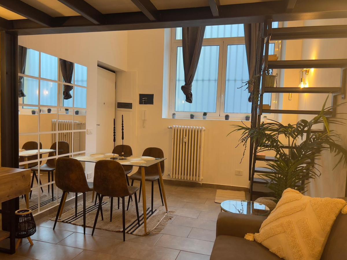 Regina Milano In Porta Romana 3 - Sky Tv, Wifi & Breakfast Box Apartamento Exterior foto