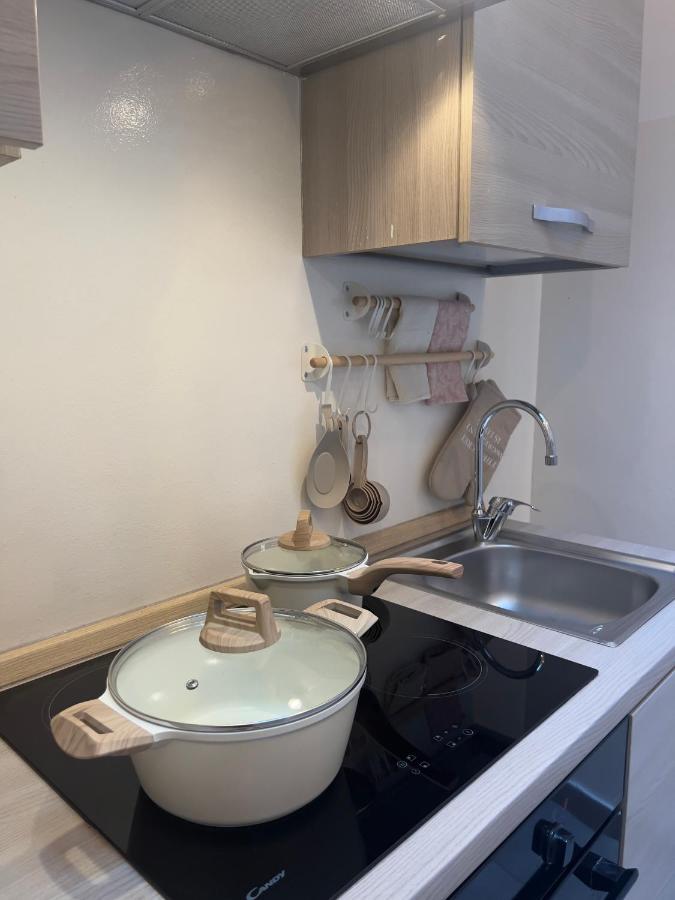 Regina Milano In Porta Romana 3 - Sky Tv, Wifi & Breakfast Box Apartamento Exterior foto